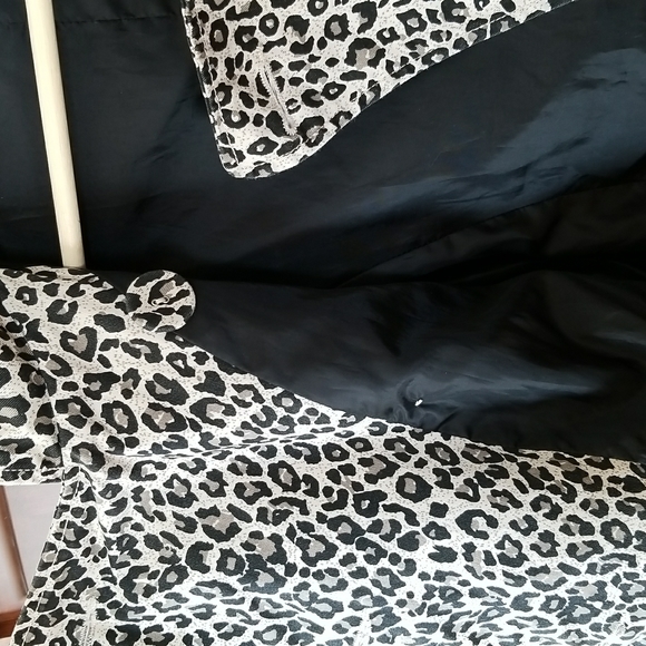 Leopard Print Trench Coat - Picture 9 of 11